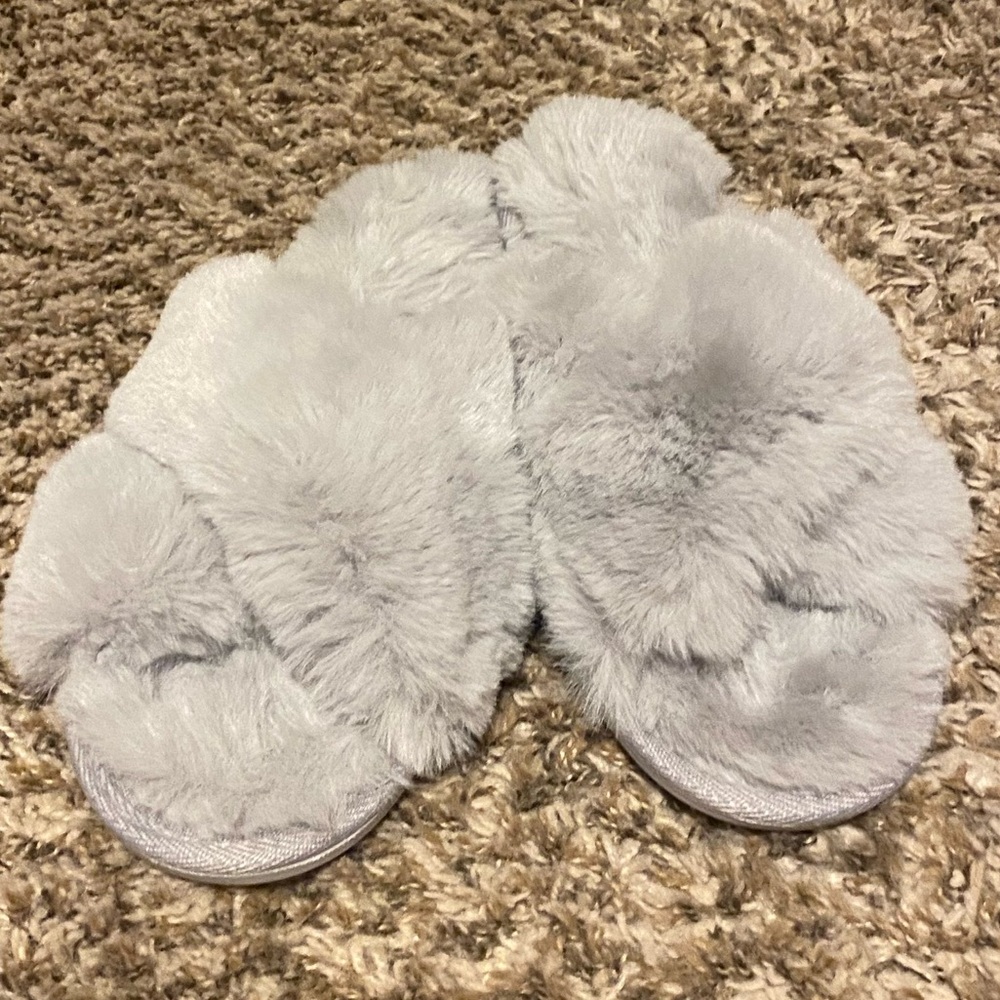 Lauren Conrad Slippers NWOT size 8/9